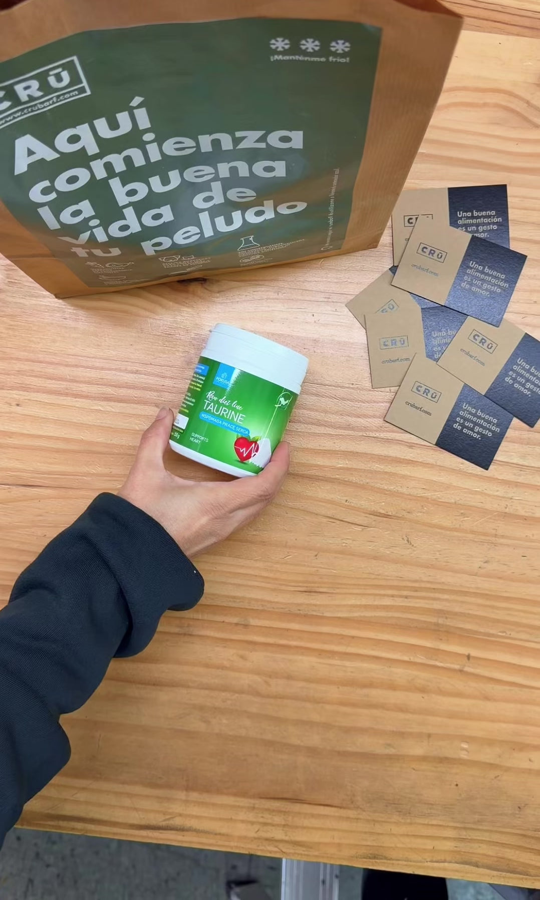 Caja de Navidad para perro y gato